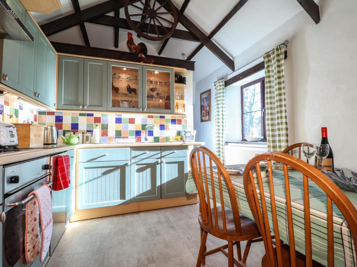 Y Stabl Villa Fishguard Exteriör bild